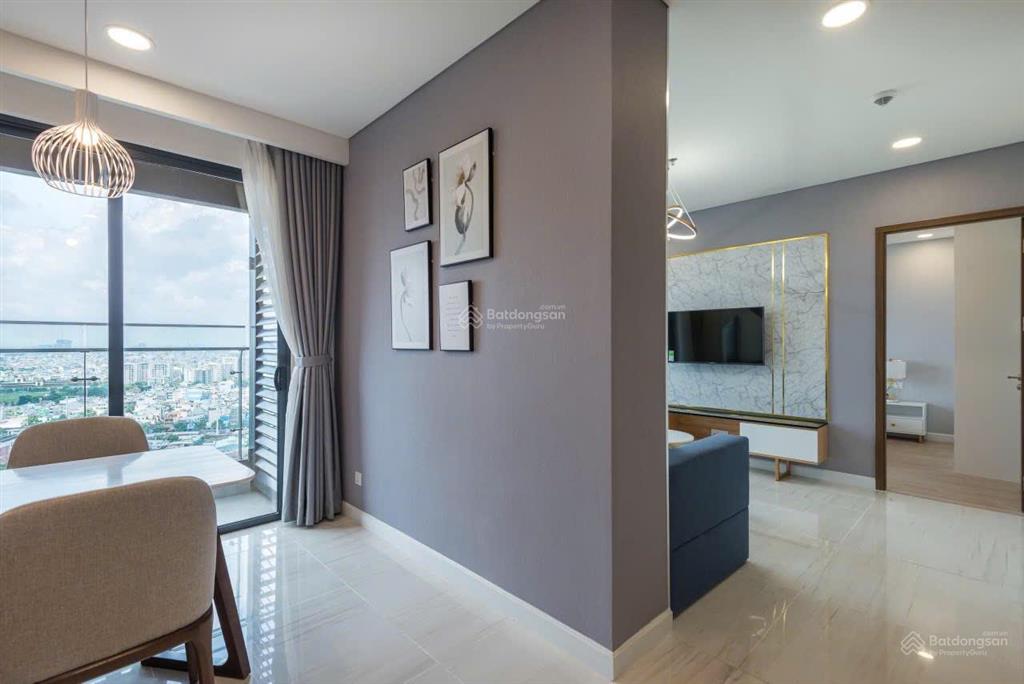 Chủ cần bán căn hộ 2pn 61 m2 đã có sổ hồng tại c/c kingdom 101 334 tô hiến thành, q10, giá 6.3 tỷ