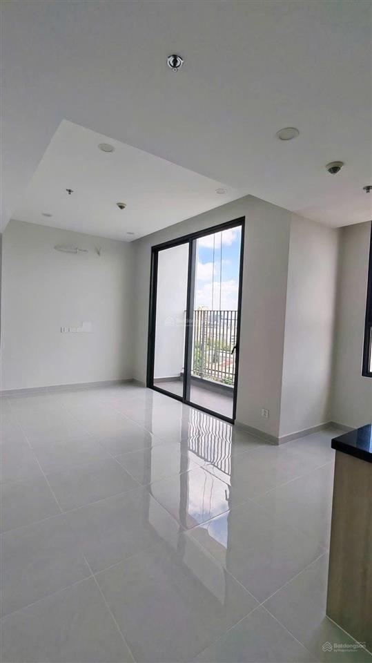 Bán căn hộ trực tiếp cđt emerald golfview, 2pn giá 3.1 tỷ.0989 840 ***