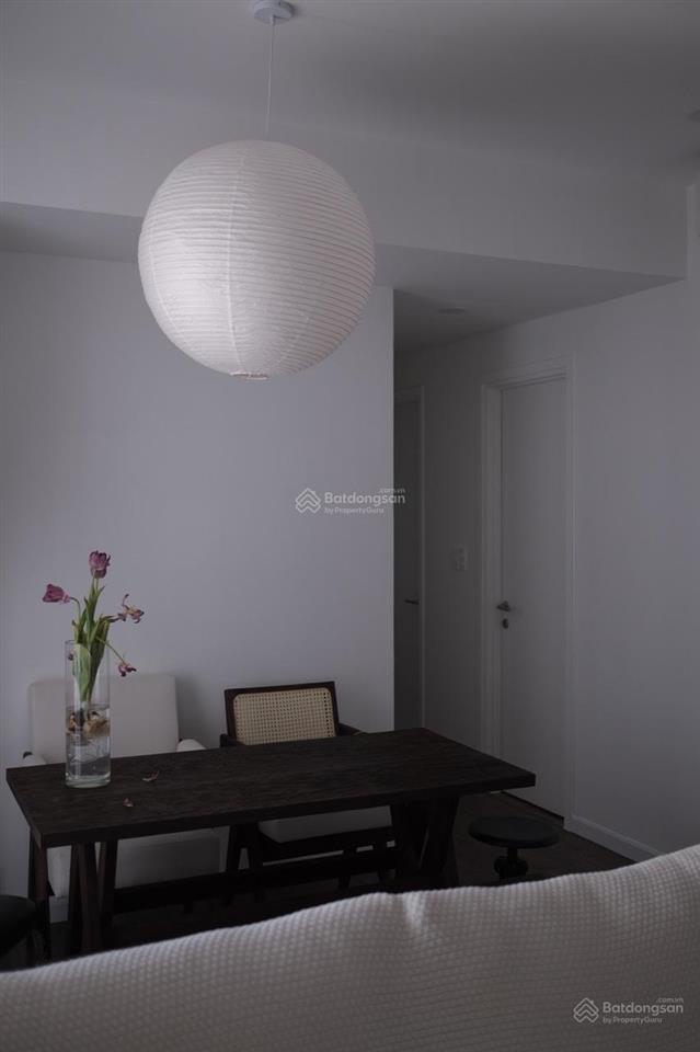 Bán căn góc 2pn  giá 7 tỷ 860  ban công bốn cánh  diện tích 77m2