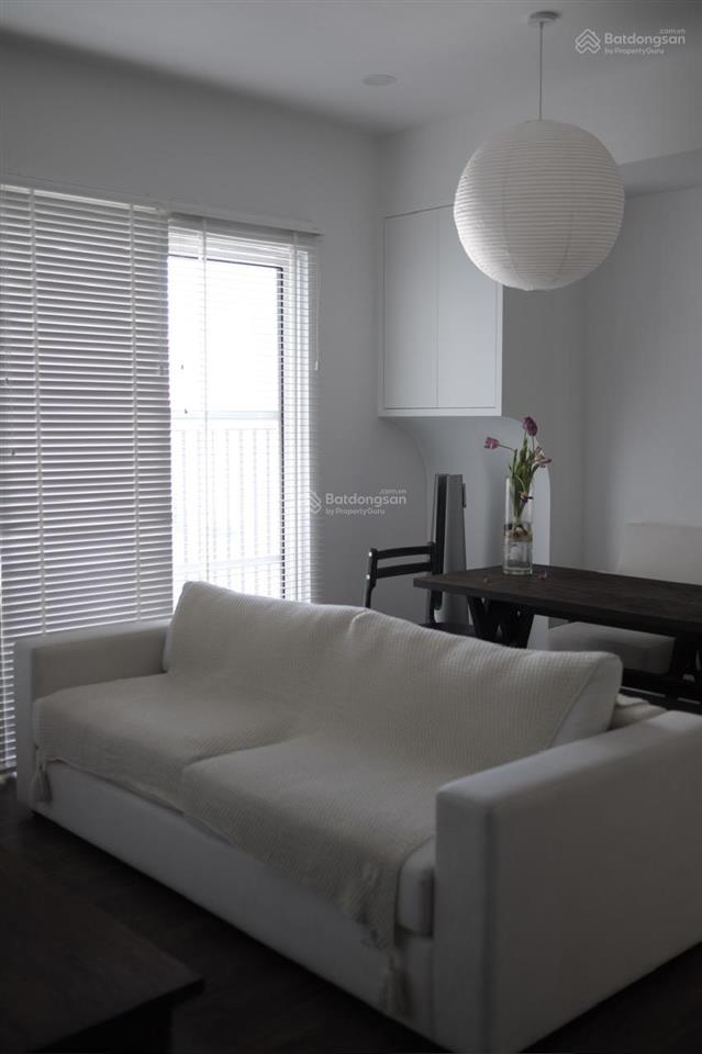 Bán căn góc 2pn  giá 7 tỷ 860  ban công bốn cánh  diện tích 77m2