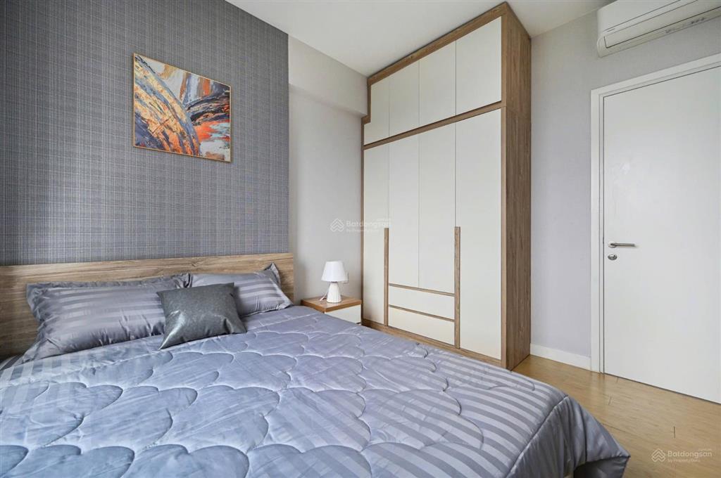 Bán căn góc view sông  giá 7 tỷ 770  diện tích 77m2  sổ hồng đầy đủ nội thất mới hoàn toàn