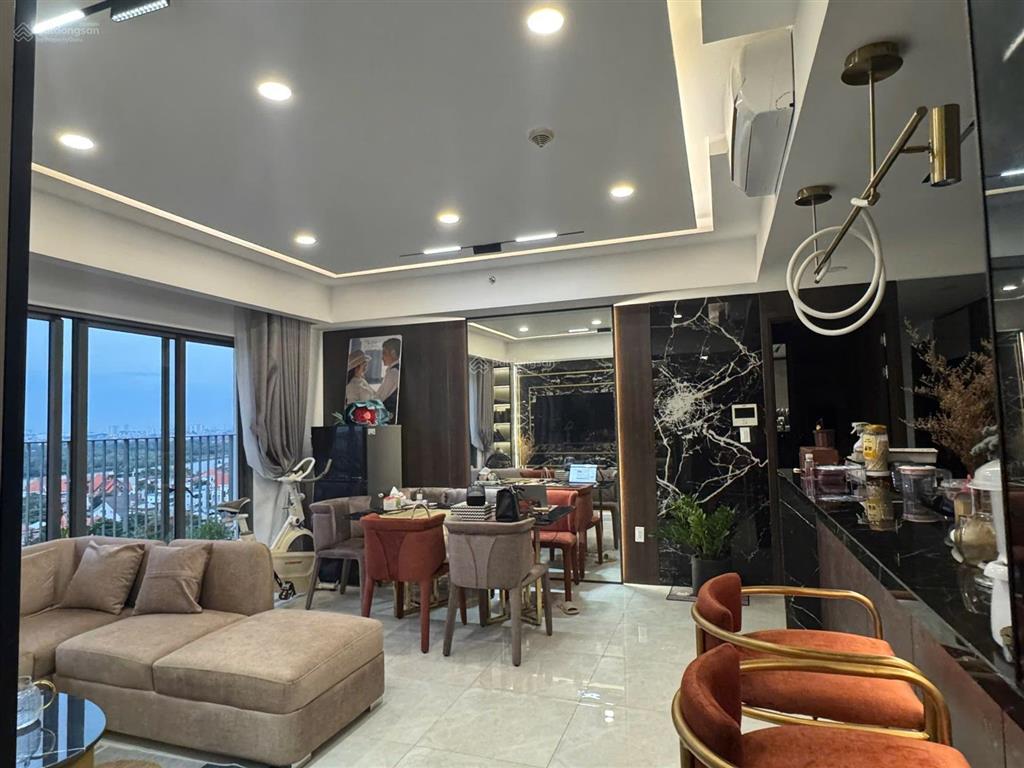 Bán 3 pn t5  99m2  căn góc  ban công bốn cánh  tầng cao  view sông trực diện