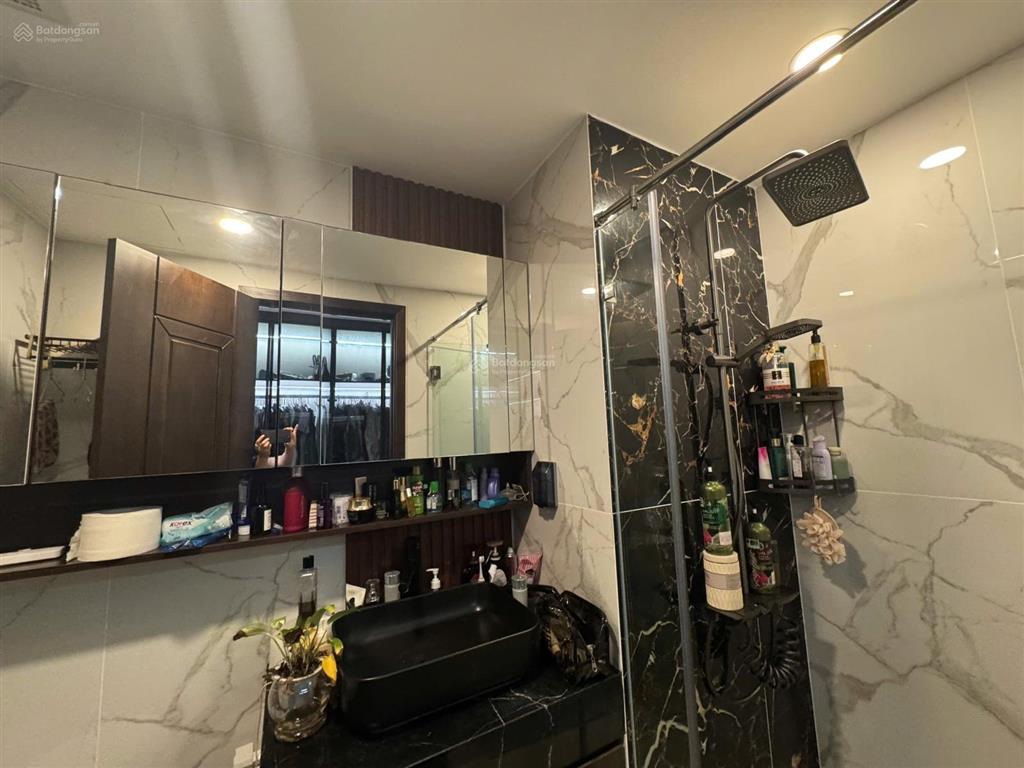 Bán 3 pn t5  99m2  căn góc  ban công bốn cánh  tầng cao  view sông trực diện