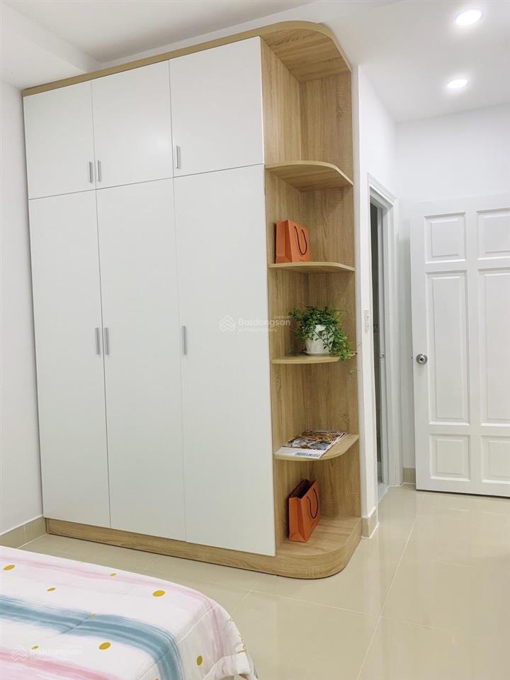 Bán căn hộ nhà đẹp 2pn, 2wc tại sky garden 3, phú mỹ hưng  giá cực chất 4,9 tỷ, 70,12m2