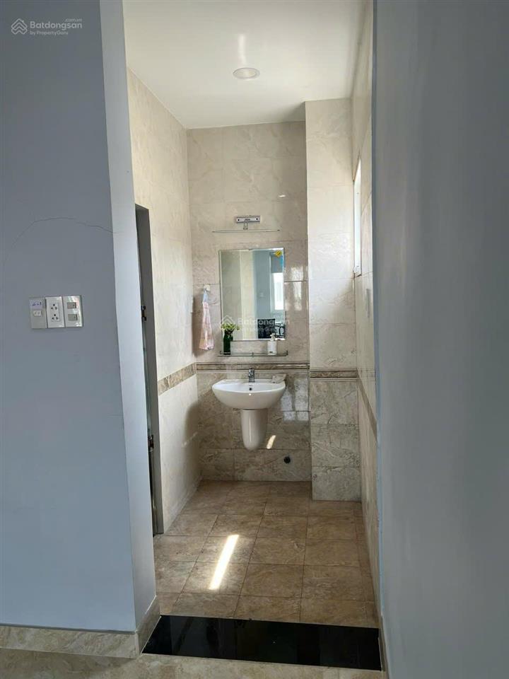 Cho thuê văn phòng tại khu nhà phố hưng gia, phú mỹ hưng, 15 triệu, 80 m2
