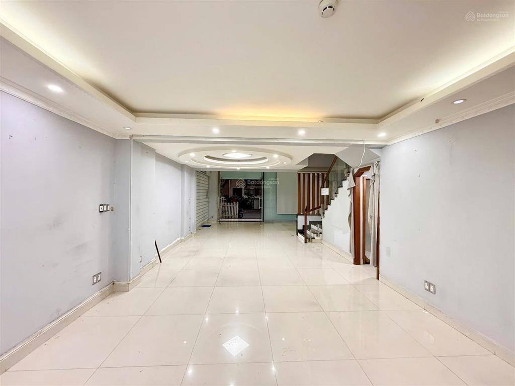 Cho thuê mặt bằng tầng trệt tại khu nhà phố hưng giaphú mỹ hưng, 22 triệu, 111m2, giá siêu hời