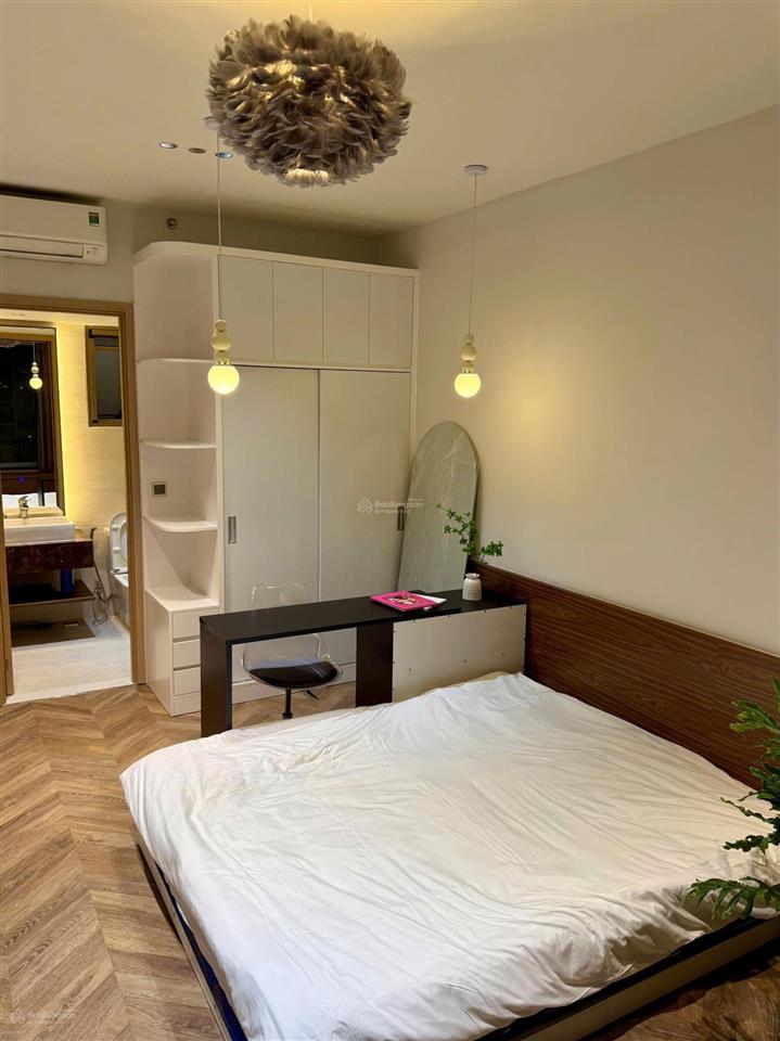 Cho thuê căn hộ chung cư midtown phú mỹ hưng, 35 triệu vnd, 80m2, 2pn + 2wc, giá ưu đãi