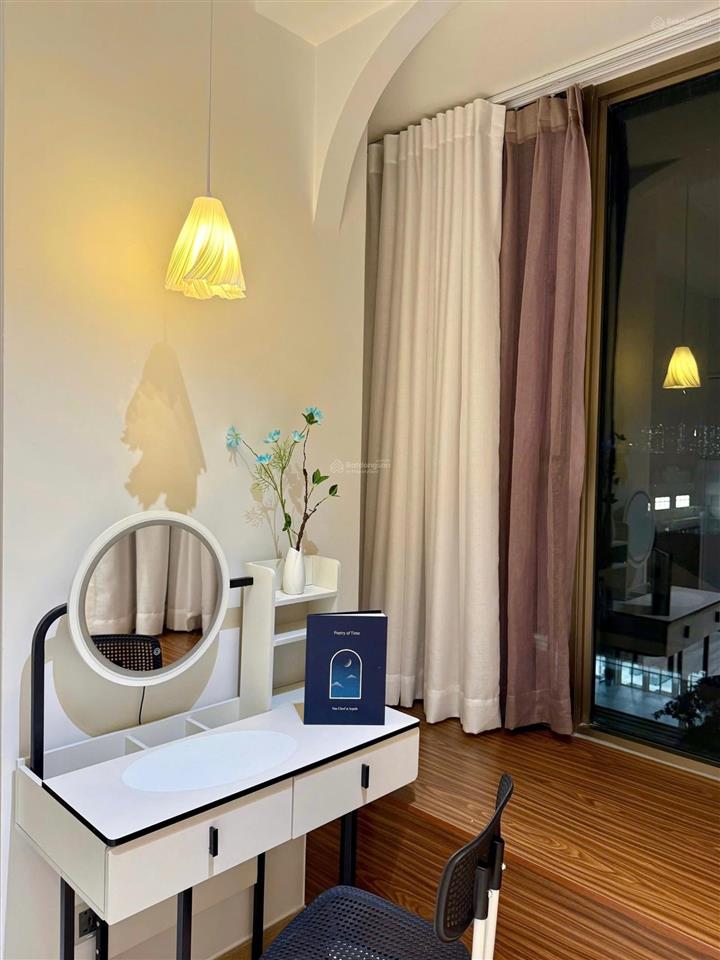 Cho thuê căn hộ chung cư midtown phú mỹ hưng, 35 triệu vnd, 80m2, 2pn + 2wc, giá ưu đãi