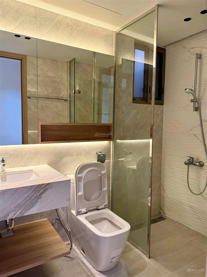 Cho thuê căn hộ chung cư midtown phú mỹ hưng, 35 triệu vnd, 80m2, 2pn + 2wc, giá ưu đãi