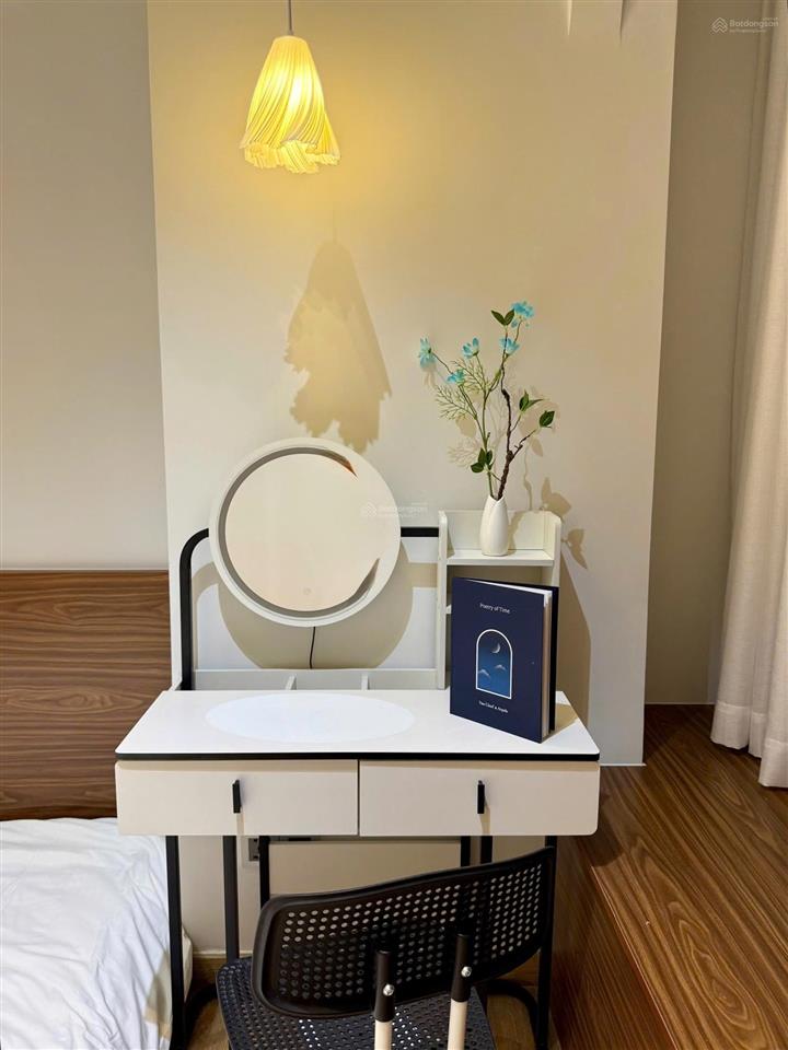 Cho thuê căn hộ chung cư midtown phú mỹ hưng, 35 triệu vnd, 80m2, 2pn + 2wc, giá ưu đãi