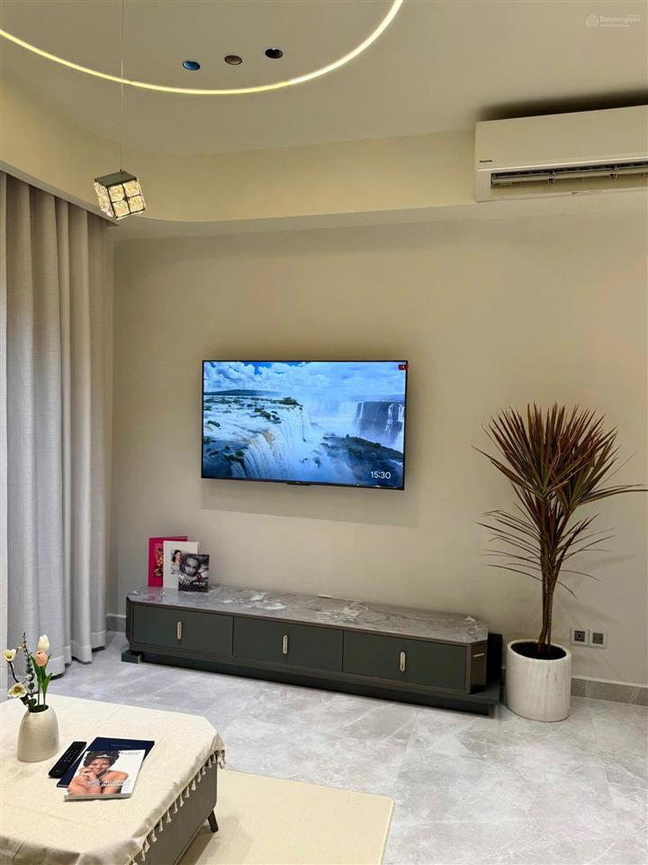 Cho thuê căn hộ chung cư midtown phú mỹ hưng, 35 triệu vnd, 80m2, 2pn + 2wc, giá ưu đãi