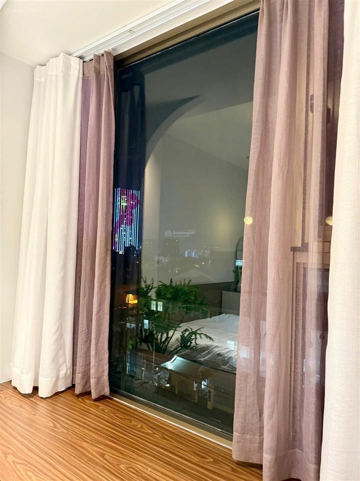 Cho thuê căn hộ chung cư midtown phú mỹ hưng, 35 triệu vnd, 80m2, 2pn + 2wc, giá ưu đãi