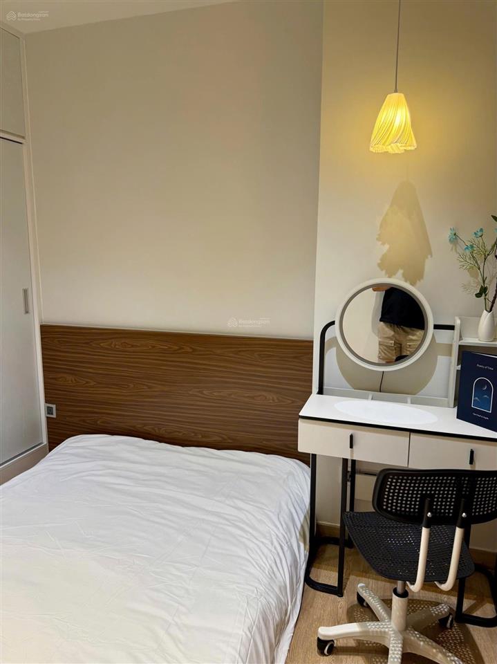 Cho thuê căn hộ chung cư midtown phú mỹ hưng, 35 triệu vnd, 80m2, 2pn + 2wc, giá ưu đãi