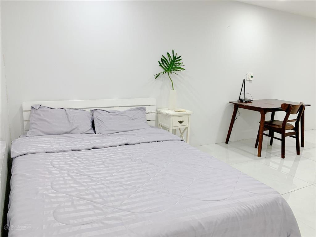 Cho thuê căn hộ dịch vụ tại hưng gia 4  phú mỹ hưng, giá 6tr5  30m2