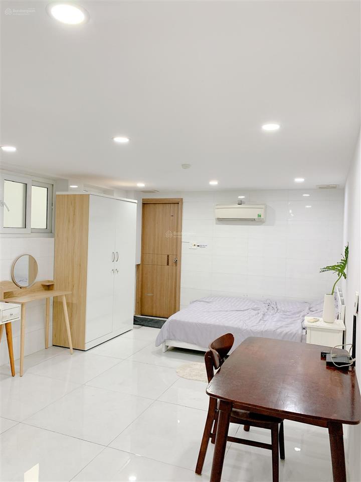 Cho thuê căn hộ dịch vụ tại hưng gia 4  phú mỹ hưng, giá 6tr5  30m2