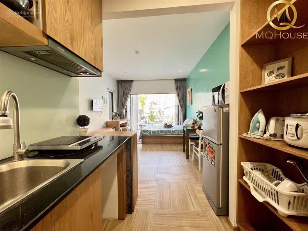 Cho thuê căn hộ studio 50m² ban công rộng thoáng full nội thất ngay trục phan đăng lưu