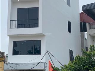 Chỉ hơn 4 tỷ chính chủ cần bán nhà 3,5 tầng ba chữ  vân nội  đông anh