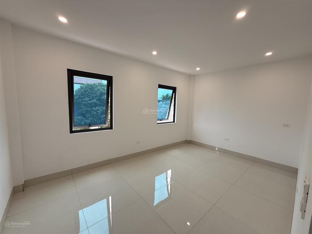 Chính chủ cần bán nhà đẹp xây mới 3.5 tầng  đường cổ dương, huyện đông anh