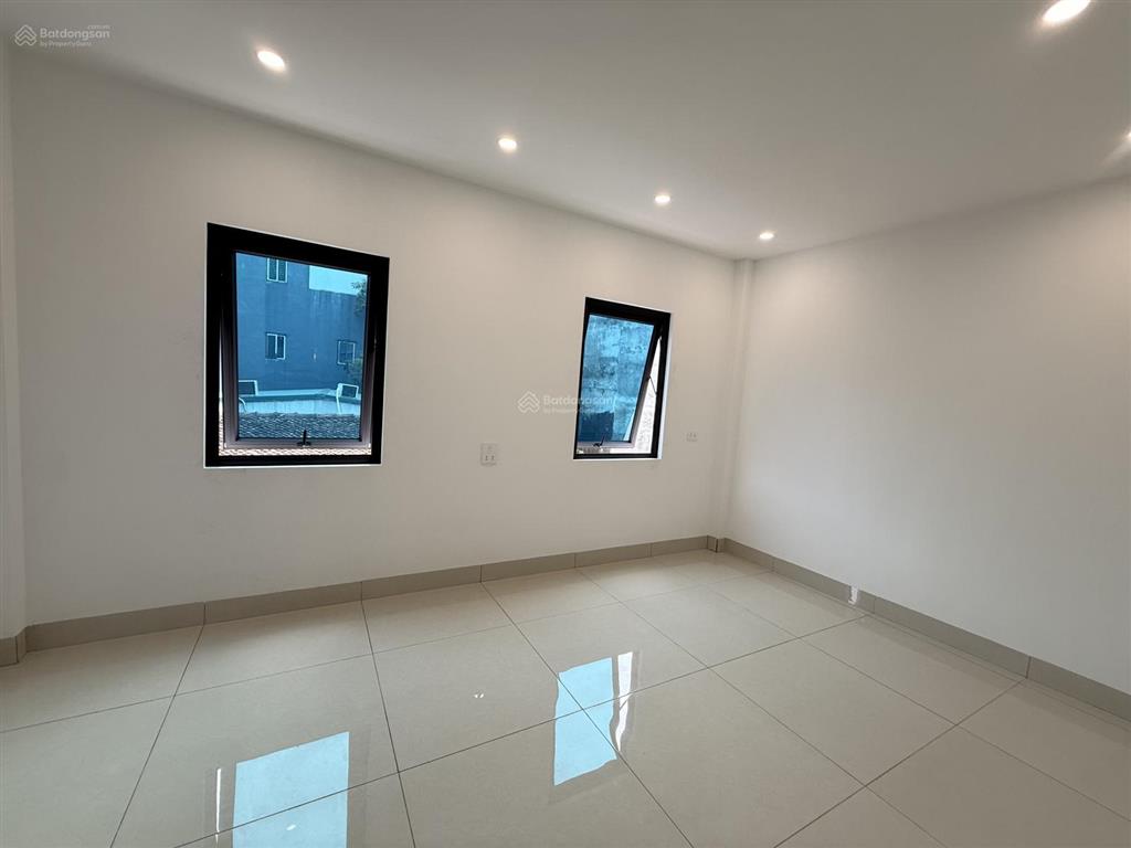 Chính chủ cần bán nhà đẹp xây mới 3.5 tầng  đường cổ dương, huyện đông anh