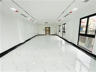 Toà văn phòng mặt phố quận hà đông, khu vực sầm uất, giúp gia chủ kinh doanh tốt với lợi nhuận cao