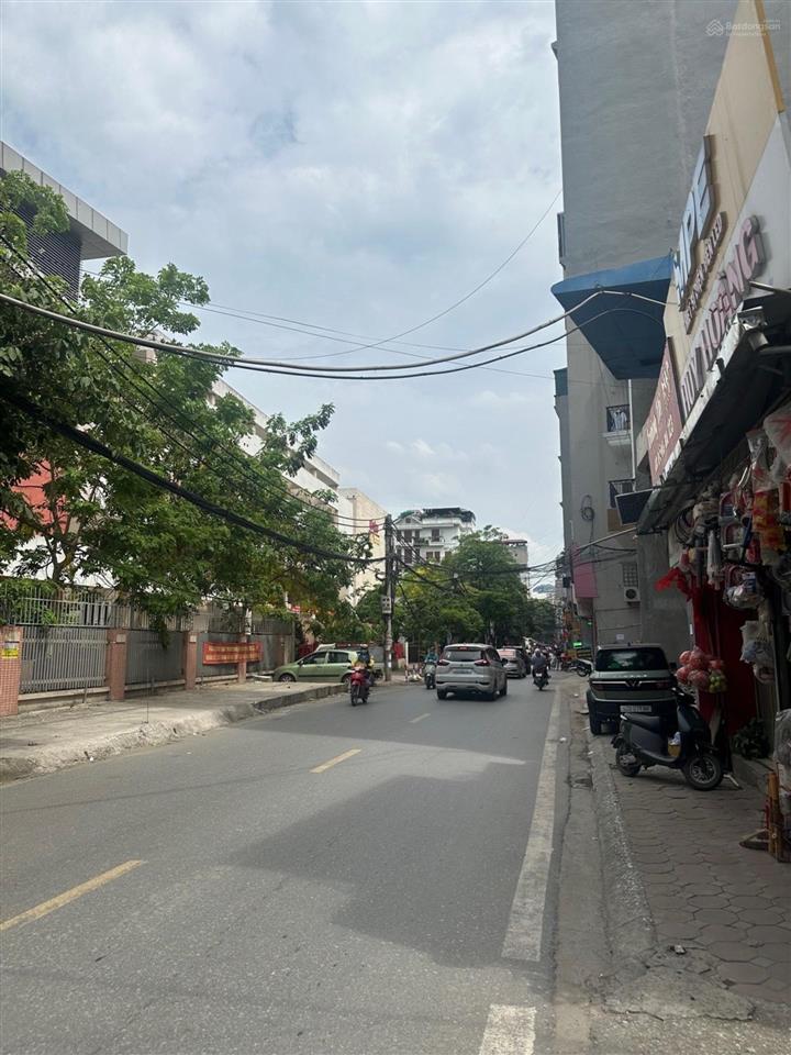 Nhà mỹ đình 30m chỉ 7,7 tỷ hàng hiếm cách phố 50m ở ngay