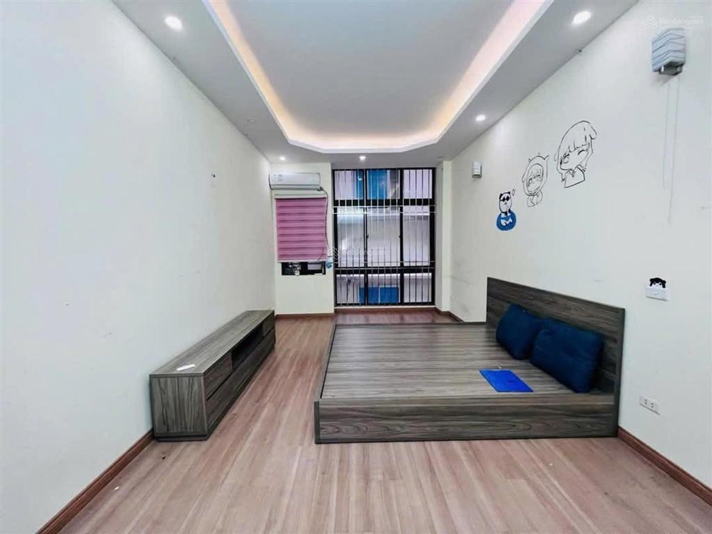 Nhà mỹ đình 30m chỉ 7,7 tỷ hàng hiếm cách phố 50m ở ngay