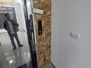 Nhà cầu diễn 32m chỉ 8,2 tỷ 6 tầng thang máy 2 mặt thoáng nhà mới đẹp ở ngay