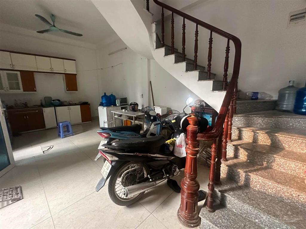 Nhà hoài đức 40m 3 tầng 5 phòng cho thuê dòng tiền 10 triệu/tháng giá chỉ 4,55 tỷ