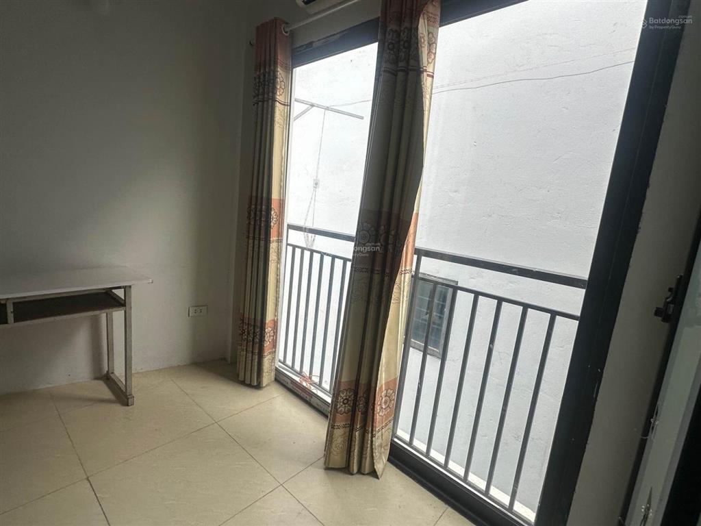 Nhà hoài đức 40m 3 tầng 5 phòng cho thuê dòng tiền 10 triệu/tháng giá chỉ 4,55 tỷ