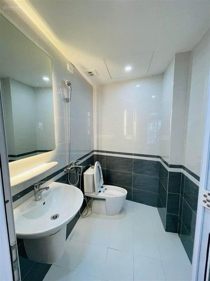Nhà đẹp tây tựu lô góc 31m 5 tầng giá chỉ 7 tỷ ở ngay