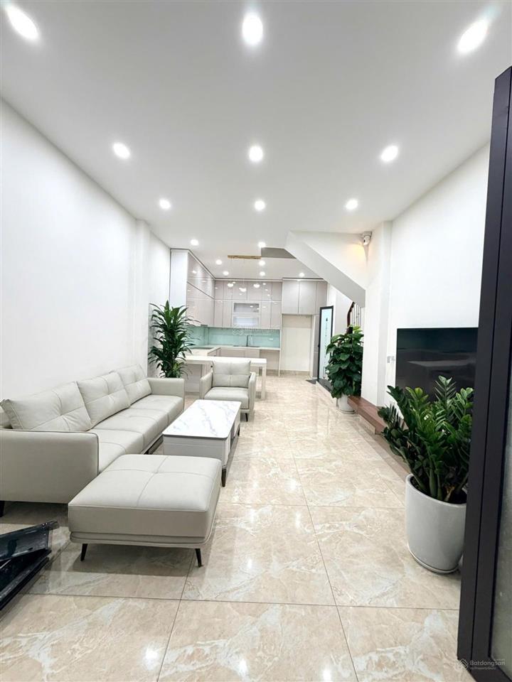 Siêu phẩm nhà đẹp lê đức thọ 40m 5 tầng giá chỉ 9,9 tỷ