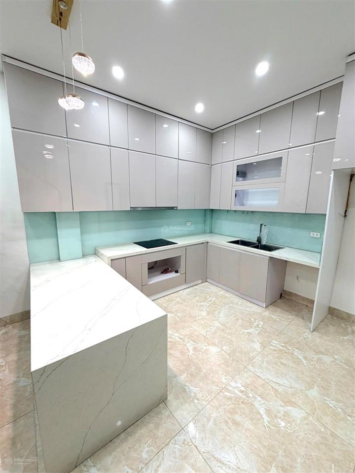 Siêu phẩm nhà đẹp lê đức thọ 40m 5 tầng giá chỉ 9,9 tỷ