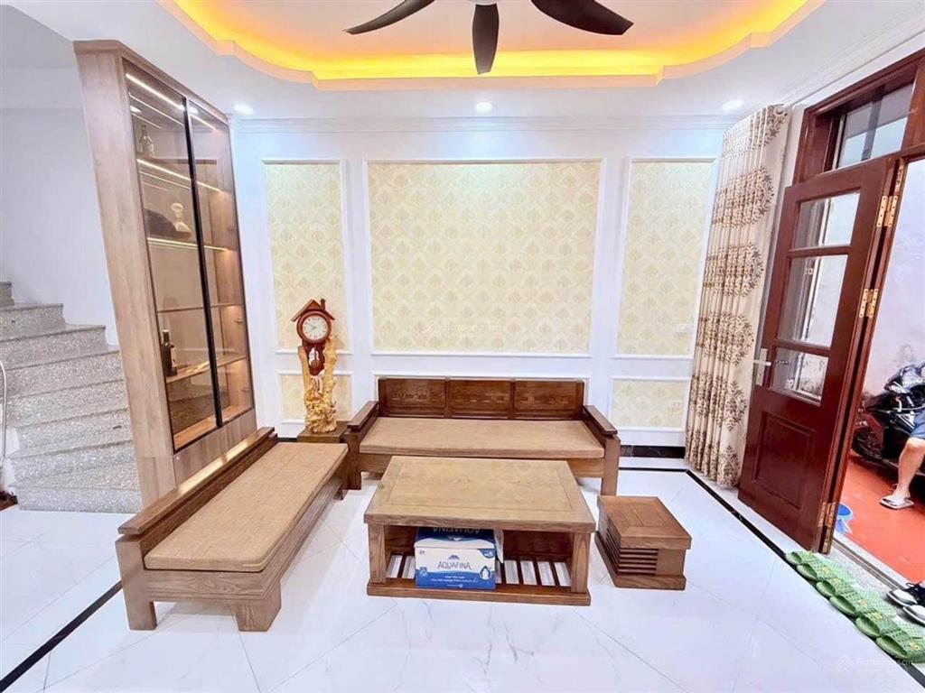 Nhà đẹp tây tựu lô góc siêu thoáng 5 tầng 30m chỉ 5,75 tỷ