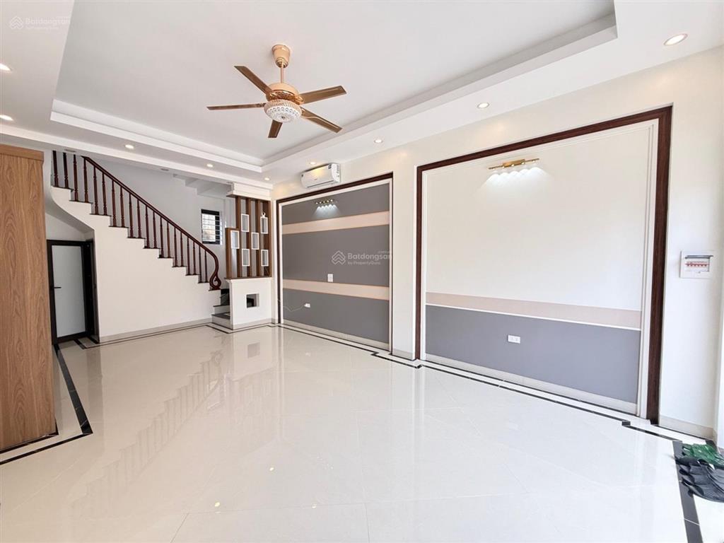 Nhà mới tây tựu 36m 5 tầng giá chỉ 7,9 tỷ 3 thoáng 6 phòng ngủ khép kín