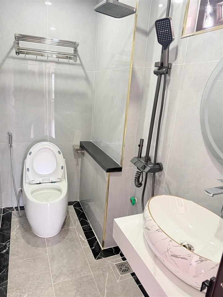 Nhà mới tây tựu 36m 5 tầng giá chỉ 7,9 tỷ 3 thoáng 6 phòng ngủ khép kín