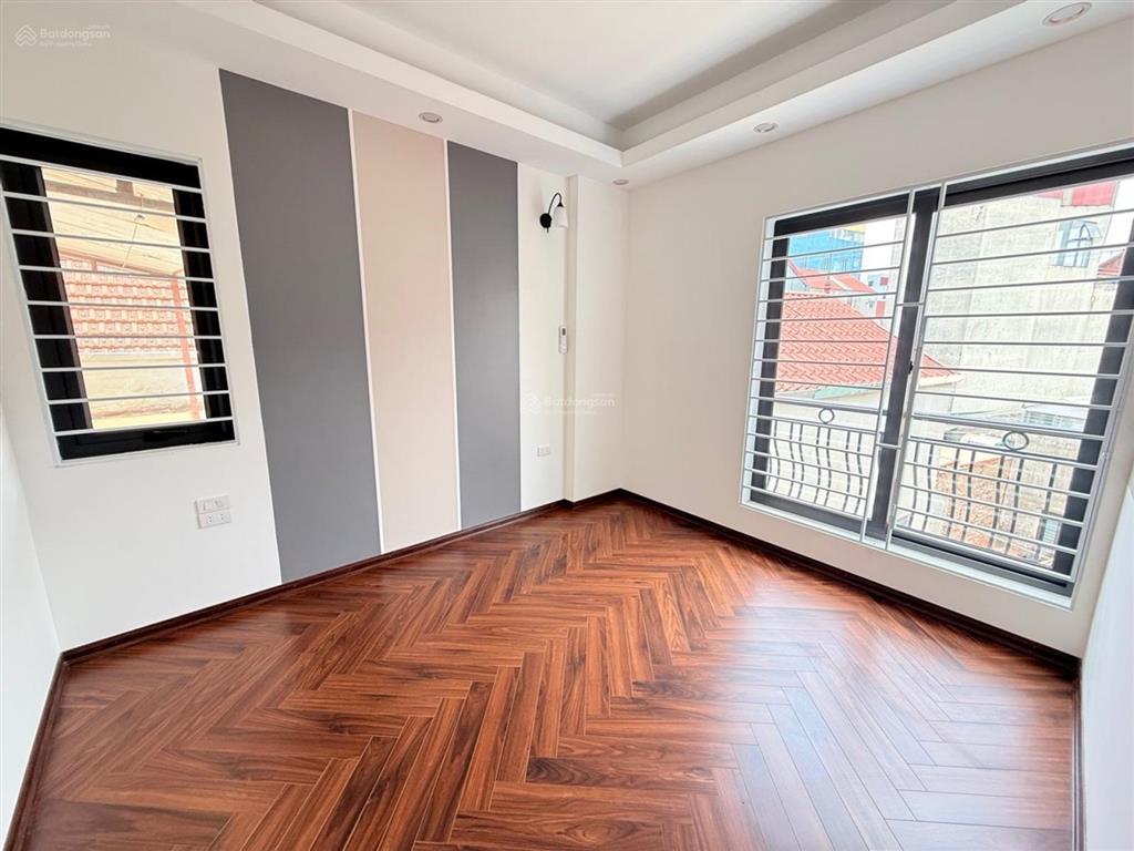 Nhà mới tây tựu 36m 5 tầng giá chỉ 7,9 tỷ 3 thoáng 6 phòng ngủ khép kín