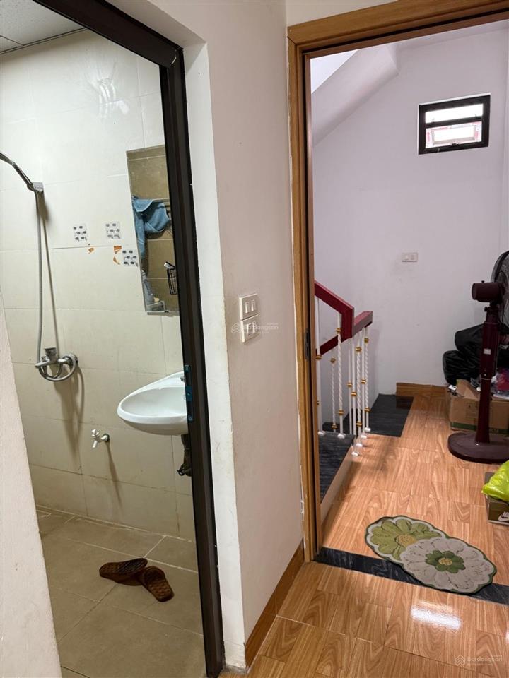 Nhà đẹp cầu diễn 34m 5 tầng 8,4 tỷ gần ô tô chỉ 20m ra mặt ngõ gần ga cầu diễn