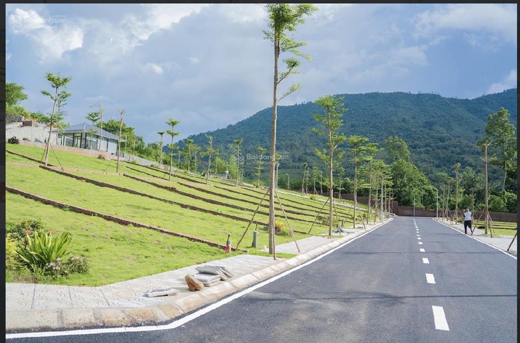 Bán đất phú mãn, quốc oai, giá rẻ hơn thị trường. cần ra hàng sớm, cần tiền giải quyết vấn đề