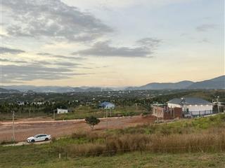 2.000m² 15m mặt tiền đường 5.5m view như hình