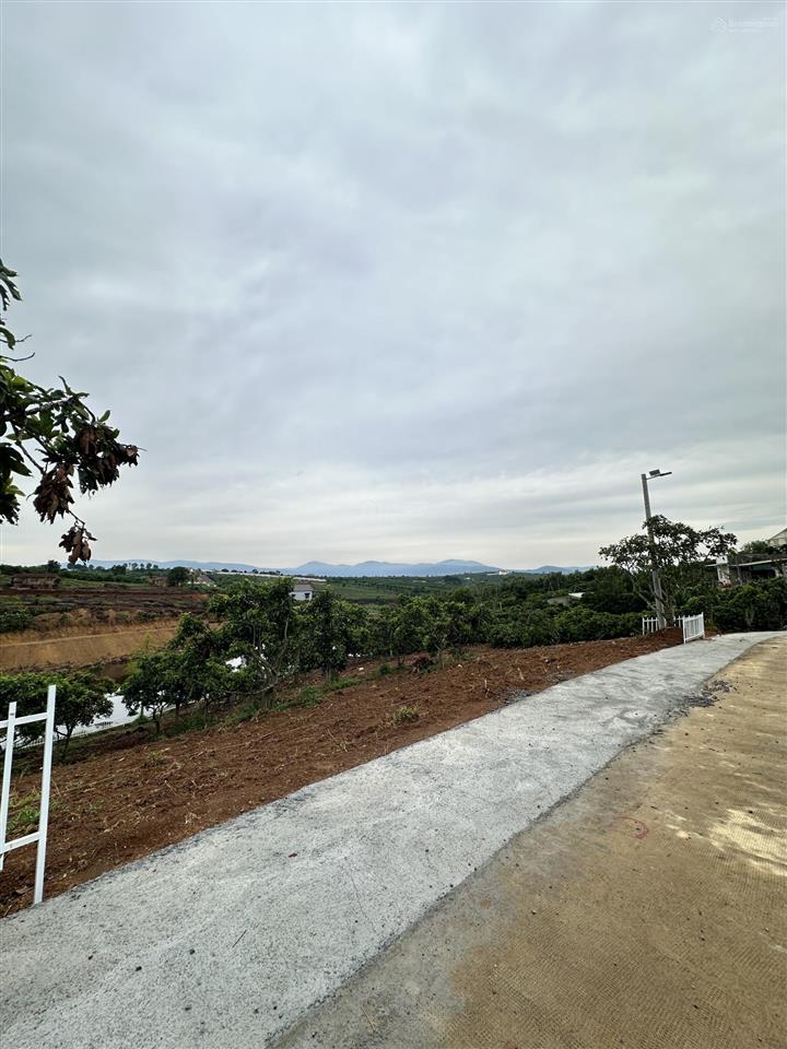 Bán lô đất view hồ  giáp hồ đẹp tại ven đà lạt