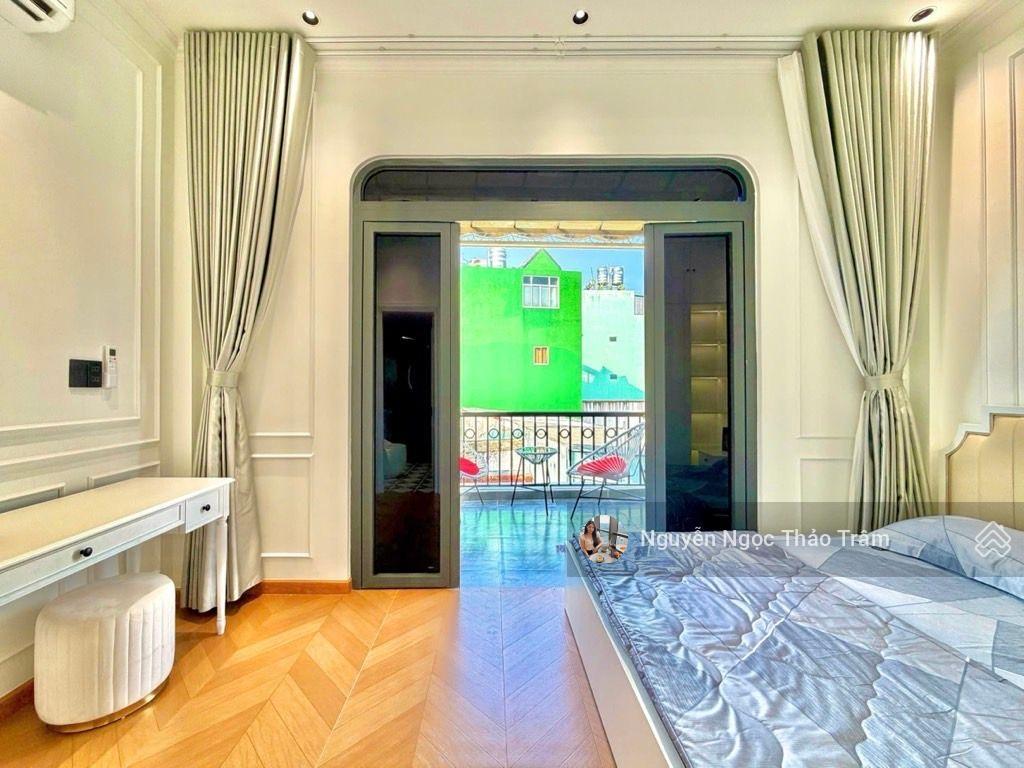 Siêu phẩm khu ẩm thực phan xích long  dt 36m2 (4.1x8m) nở hậu 4.8m  4 tầng btct  giá 7.x tỷ