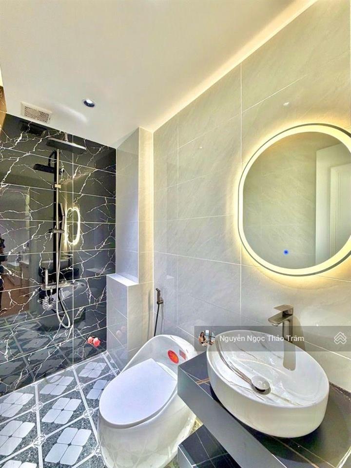 Siêu phẩm khu ẩm thực phan xích long  dt 36m2 (4.1x8m) nở hậu 4.8m  4 tầng btct  giá 7.x tỷ