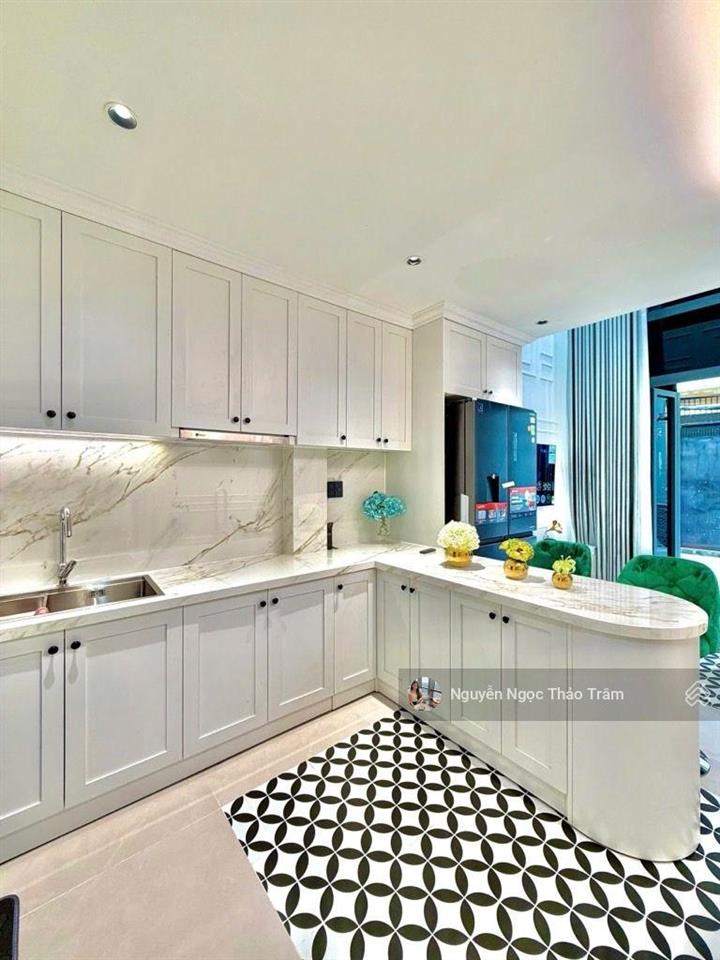 Siêu phẩm khu ẩm thực phan xích long  dt 36m2 (4.1x8m) nở hậu 4.8m  4 tầng btct  giá 7.x tỷ