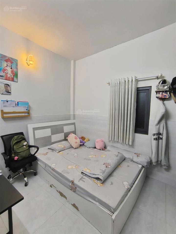 Ngân hàng phát mại 21m2 chỉ 2.x tỷ 2 tầng btct  2pn  sát mặt tiền phú nhuận  dọn vào ở ngay