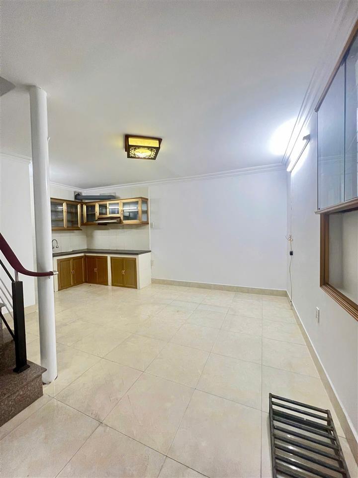 BÁN NHÀ 3 TẦNG ĐỘC LẬP NGÕ 121 AN ĐÀ, NGÔ QUYỀN  SỔ ĐỎ 2 QUYỀN  GIÁ TỐT