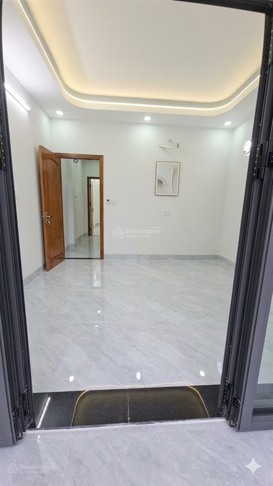 Chủ ngộp giảm gấp 300tr  nhà 4 tầng 5pn 60m2  ngay chợ tăng nhơn phú a  giá tốt cho khách