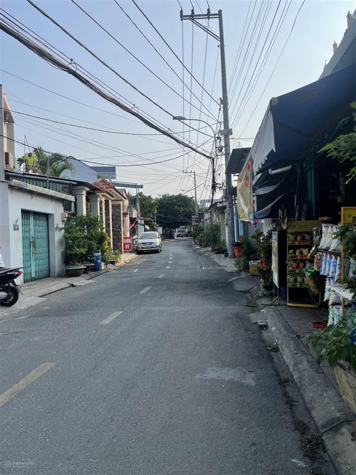 Bán đất 92m2(4x22,5) ngay lê văn việt chưa qua đầu tư sát hẻm xe hơi tránh giá chỉ 4,28đ( tlcc)