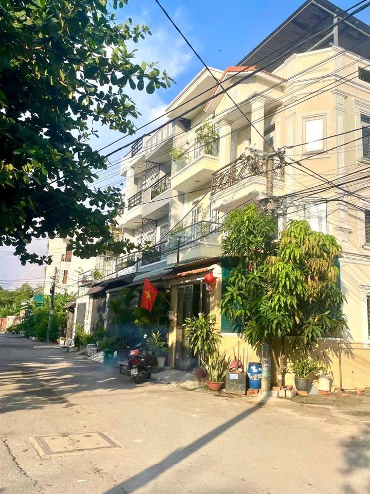 Siêu phẩm góc 2 mặt tiền  đường 6m thông  không lộ giới  60m2 giá 6,5đ