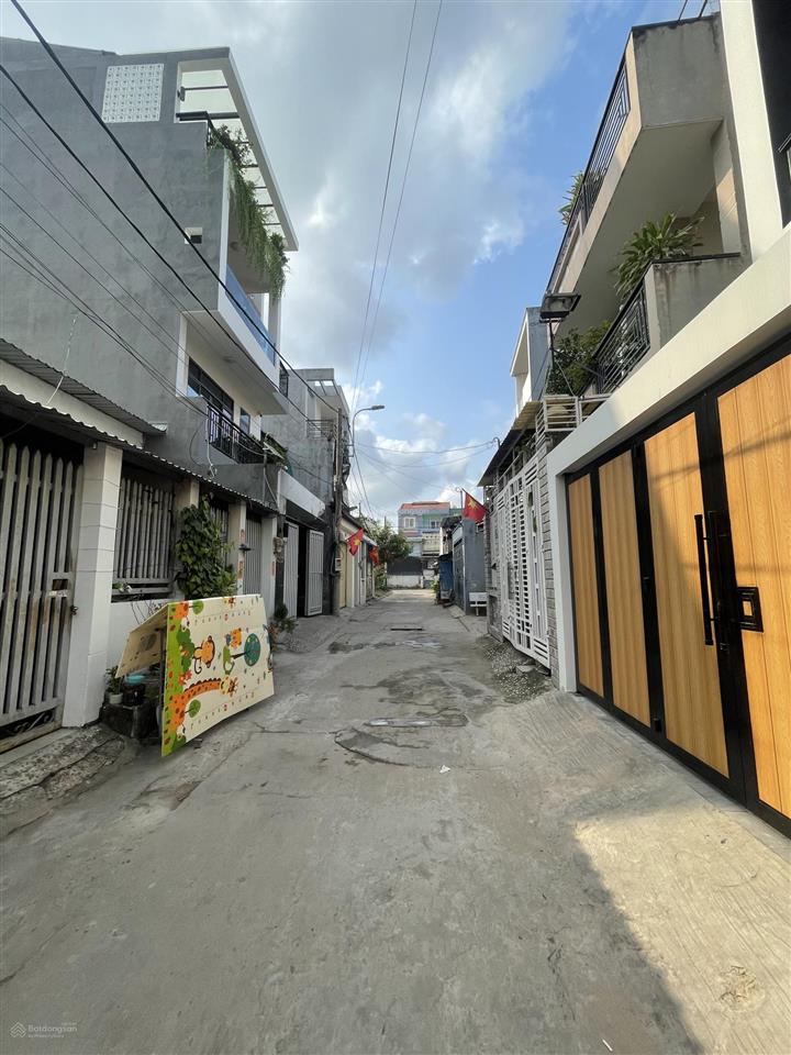 Siêu phẩm ngang 6.6m cực hiếm  3 tầng btct  sát chợ tăng nhơn phú b giá 7,5đ