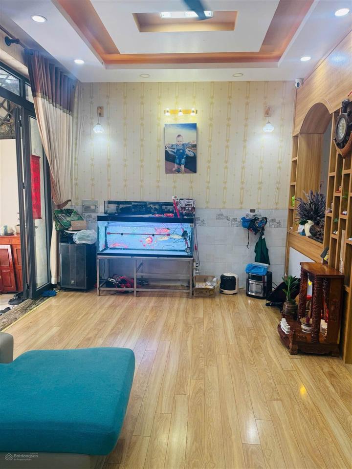 Siêu phẩm ngang 6.6m cực hiếm  3 tầng btct  sát chợ tăng nhơn phú b giá 7,5đ